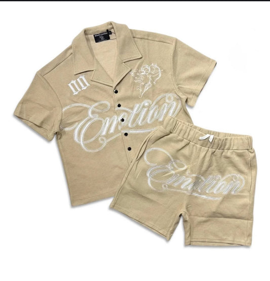 CREAM SIGNATURE-BUTTON UP